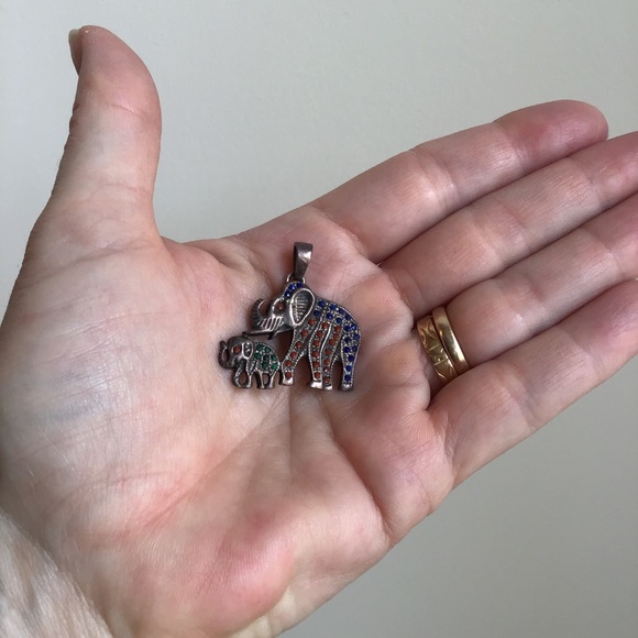 Sterling Silver ELEPHANT with BABY PENDANT - Picture 2 of 10